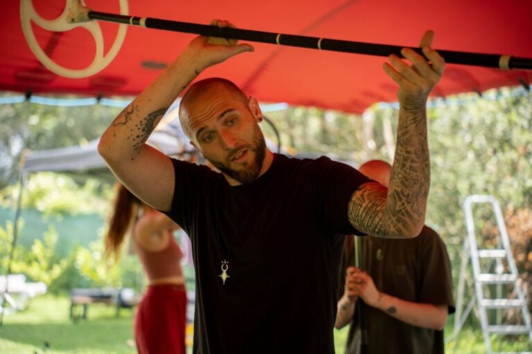 INTENSIV WORKSHOP WOCHENENDE 30.11./01.12. DRAGON STAFF&CONTACT STAFF MIT MIKA HELL