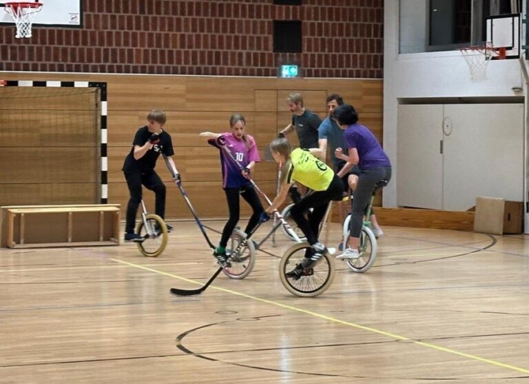 Einradhockey und freies Training jeden Sonntagabend in Pasing