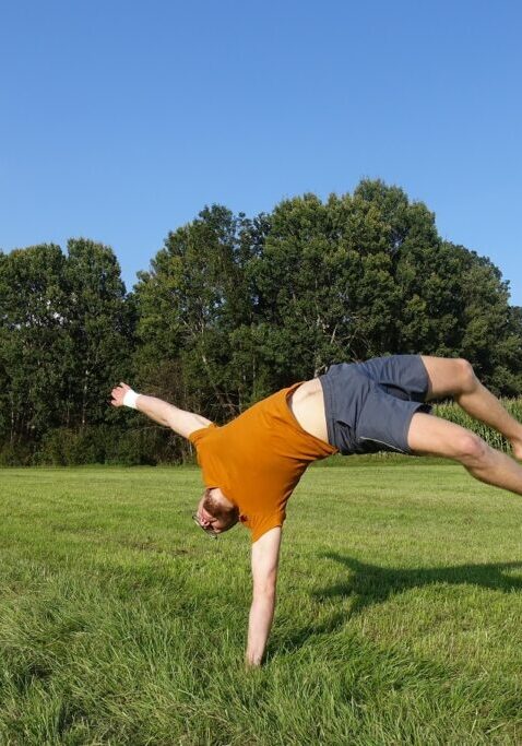 Abgesagt: Floor Acrobatics Winner-Workshop für Anfänger und Fortgeschrittene