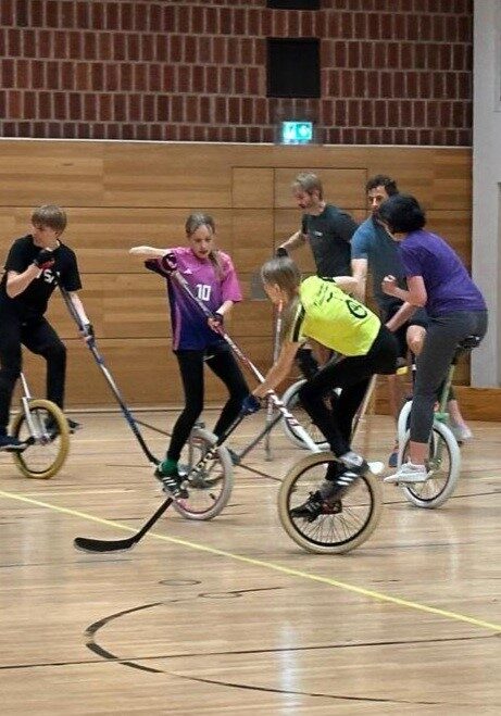 Einradhockey und freies Training jeden Sonntagabend in Pasing