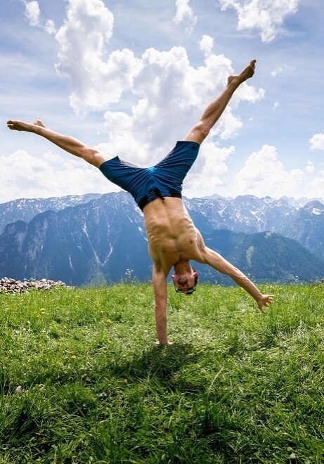Handstand Alignment „Winner“ Workshop mit Mito