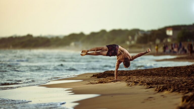 11. und 12. November 2023 Handstandworkshops mit Pepo Llabrés für Anfänger und Fortgeschrittene
